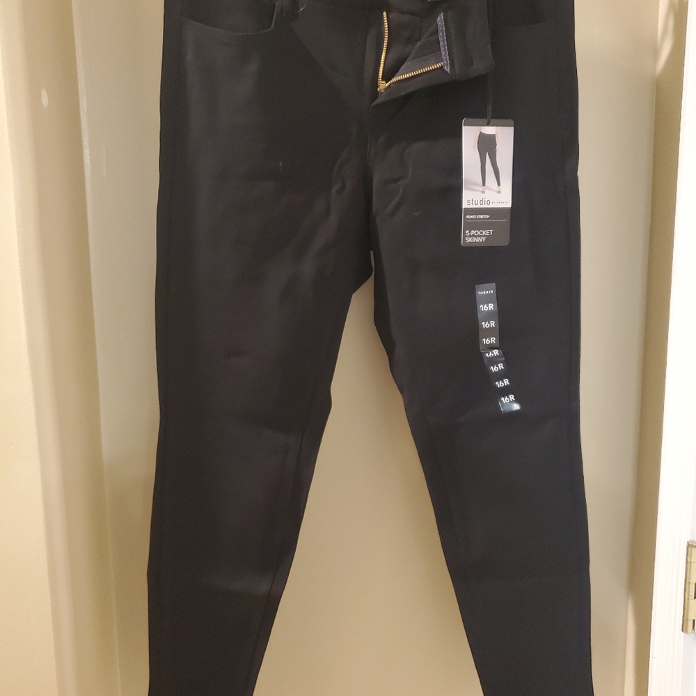 Torrid plus size 16R skinny pant, Ponte stretch, black
